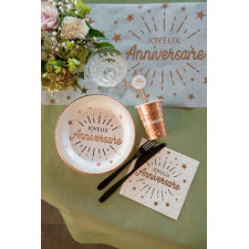 Décoration de table d'anniversaire rose gold