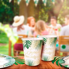 Déco de table d'anniversaire sur le thème tropical