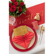 Serviette en papier rouge