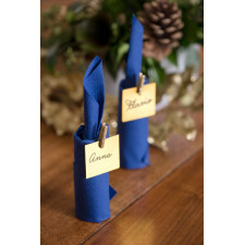 Serviette papier bleue marque-place