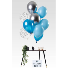Décoration avec ballons bleus et argent