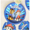 Table d'anniversaire avec assiettes Pat'Patrouille bleues