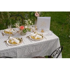 Nappe blanche tissu avec cœurs Nappe blanche tissu avec cœurs